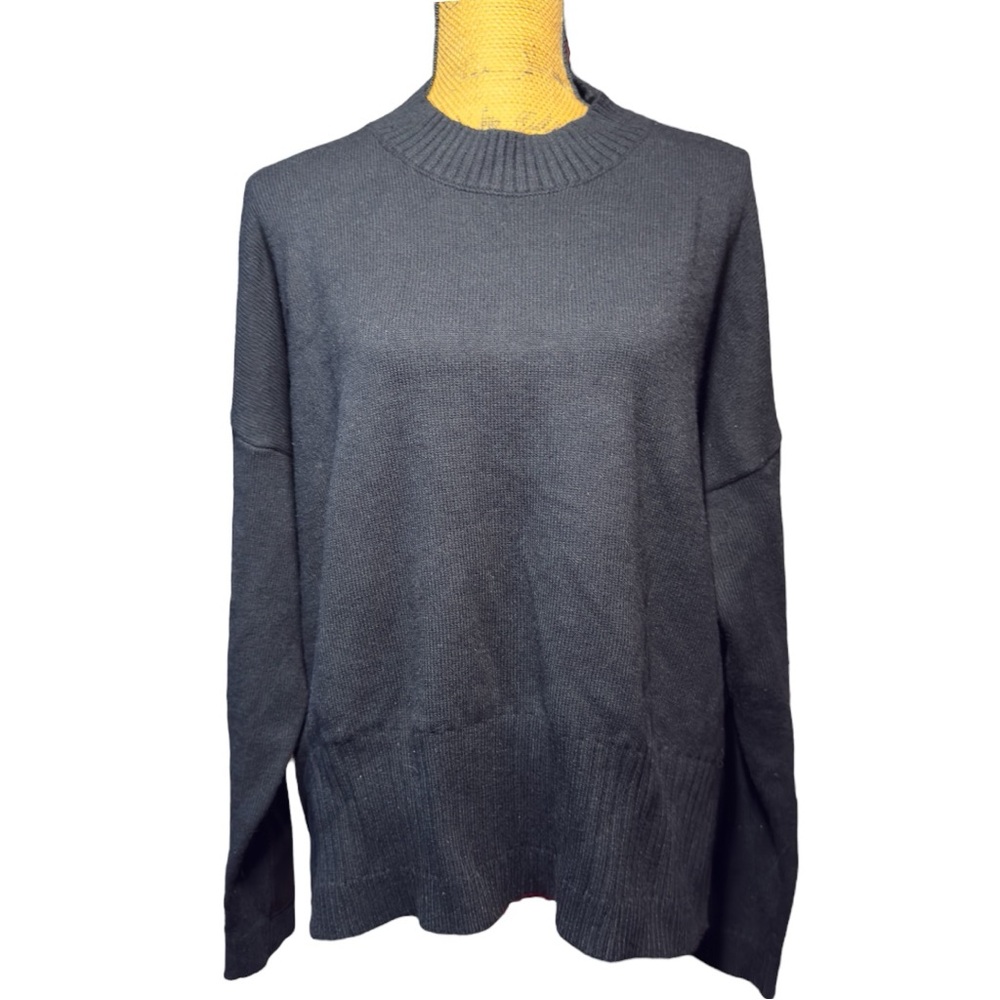 Six/Fifty black crew neck cozy relaxed silhouette sweater NWOT Women’s L | b7